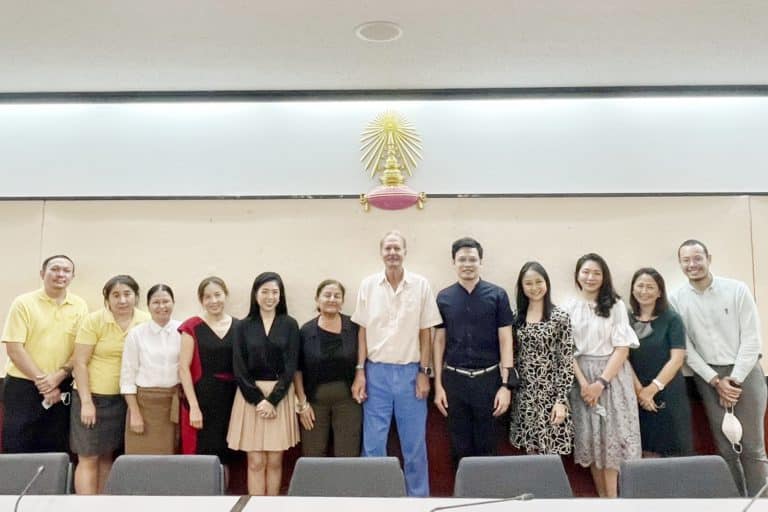 คณะทันตแพทยศาสตร์ จุฬาฯ ให้การต้อนรับ Prof Timothy Bromage, College of Dentistry, New York University ในโอกาสเยี่ยมชมคณะ ฯ และบรรยายพิเศษในหัวข้อเรื่อง “Odontological Contributions to a Metabolic Theory of Everything” และร่วมหารือการร่วมมือการวิจัย
