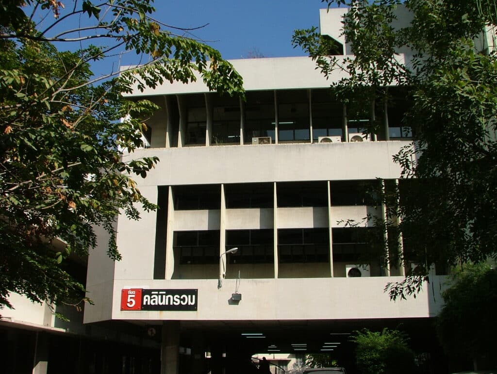 DSCF3927 คณะทันตแพทยศาสตร์ จุฬาลงกรณ์มหาวิทยาลัย