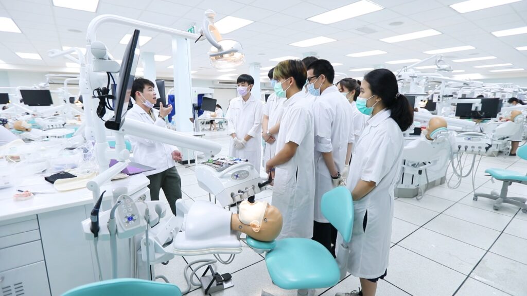 ภาพการเรียนการสอนและอุปกรณ์ 020 คณะทันตแพทยศาสตร์ จุฬาลงกรณ์มหาวิทยาลัย